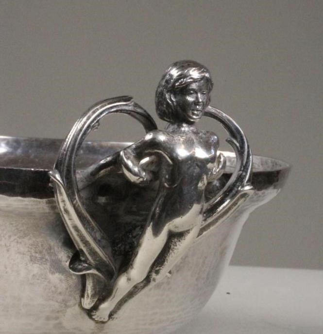 AN ARTS AND CRAFTS SILVER PORRINGER Image