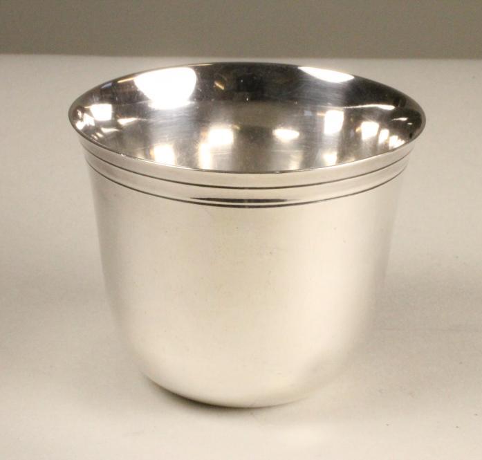 A CONTINENTAL TUMBLER CUP Image