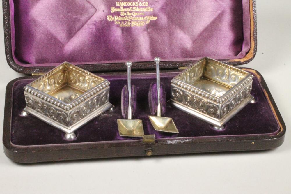 A PAIR OF VICTORIAN SILVER SALTS Image