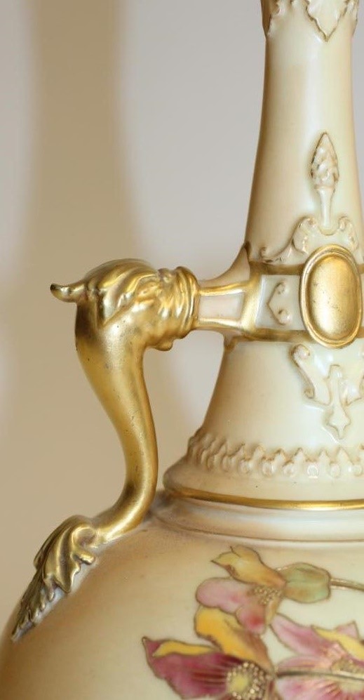 A PAIR OF ROYAL WORCESTER CHINA BOTTLE VASES Image