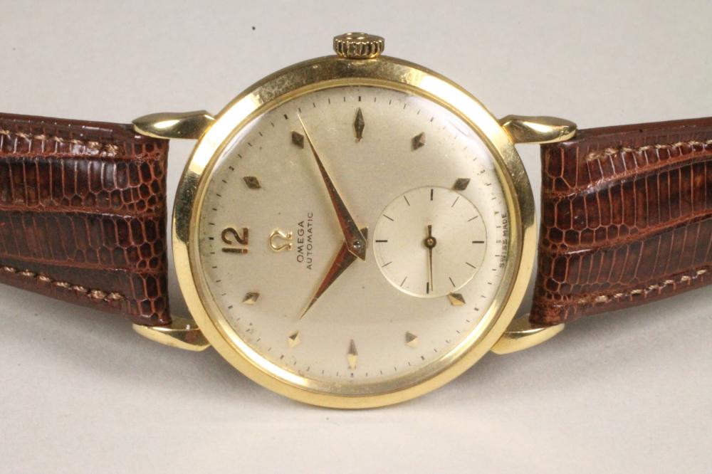 A GENTLEMAN'S 18CT GOLD OMEGA AUTOMATIC WRISTWATCH Image