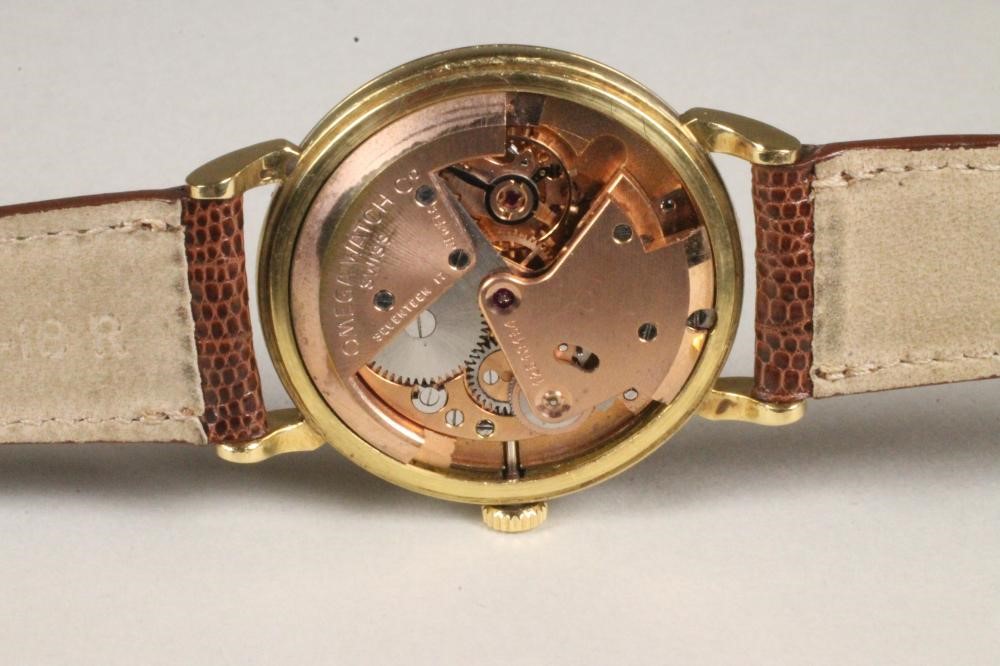 A GENTLEMAN'S 18CT GOLD OMEGA AUTOMATIC WRISTWATCH Image