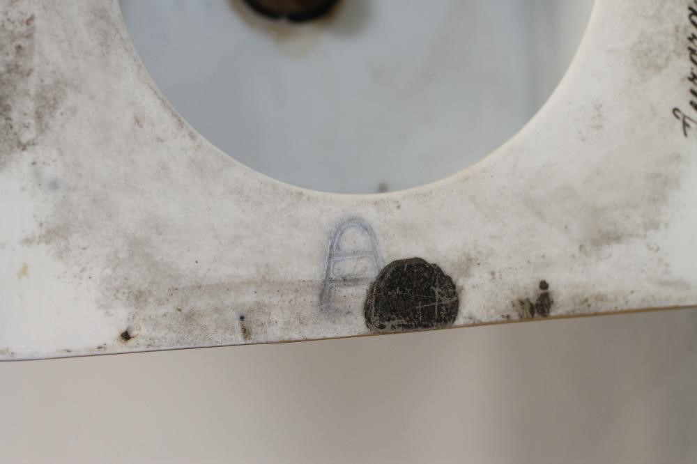 A VIENNA PORCELAIN GARNITURE VASE AND COVER Image