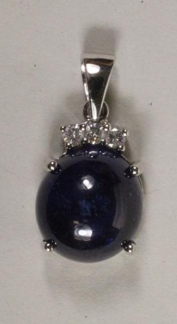 A SAPPHIRE PENDANT Image