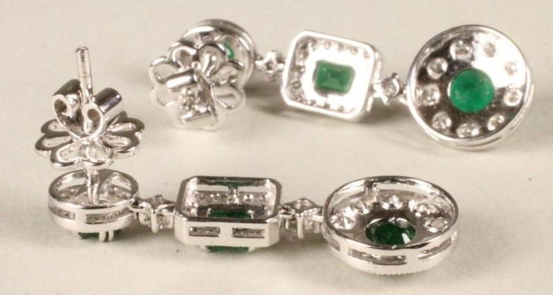 A PAIR OF EMERALD AND DIAMOND DROP EARRINGS Image