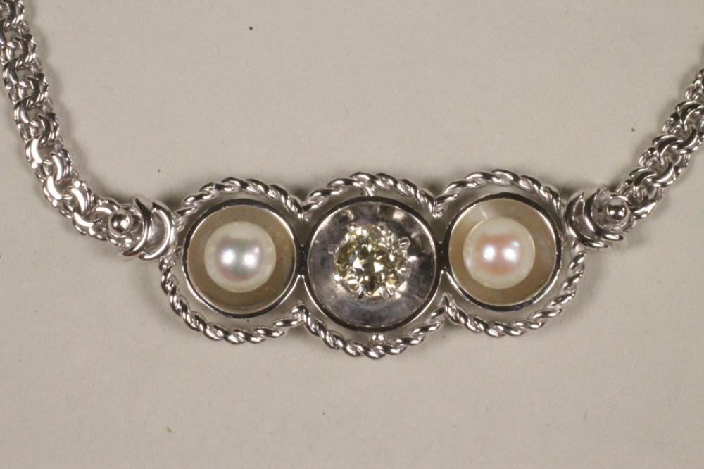 A DIAMOND AND PEARL NECKLACE Image