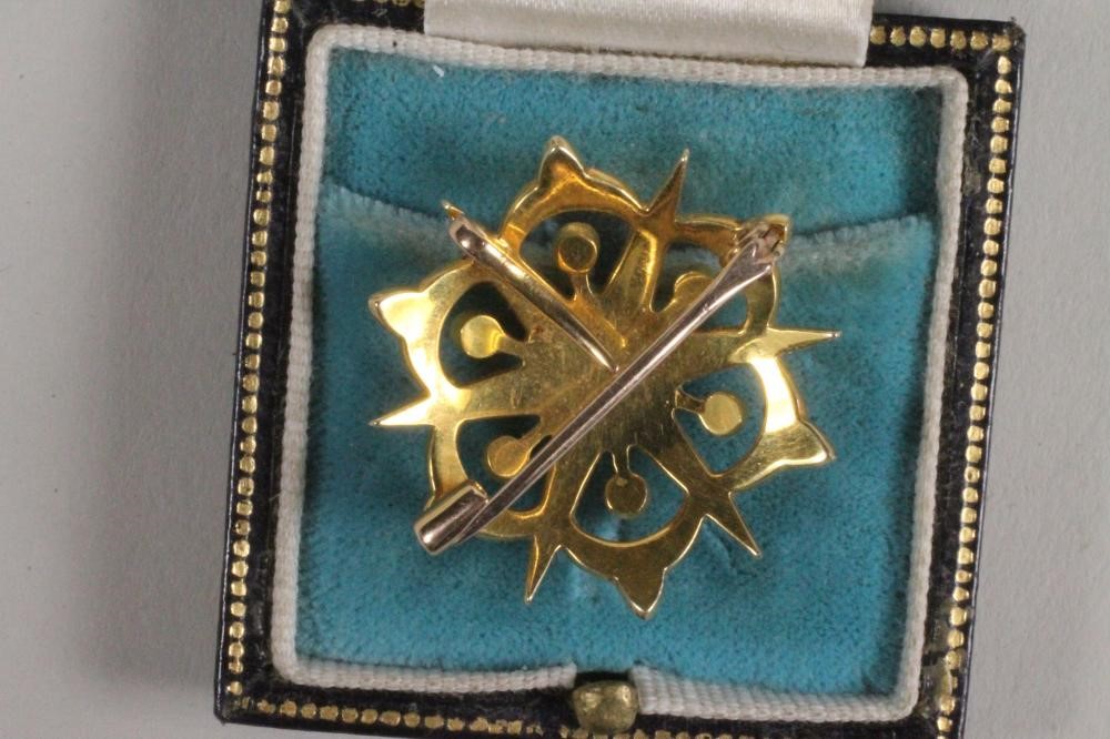 AN EDWARDIAN SEED PEARL STAR BROOCH Image