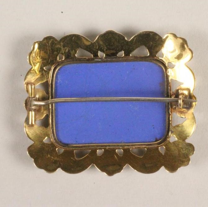 A LATE 19TH CENTURY SWISS ENAMEL BROOCH Image