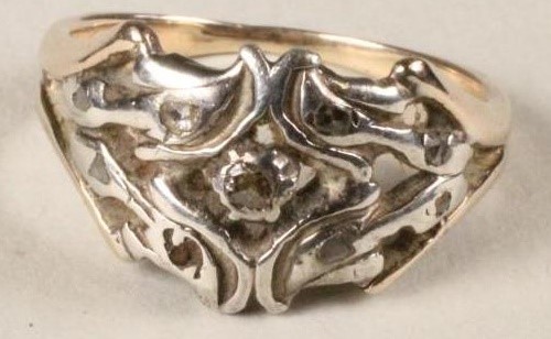 A CONTINENTAL RING Image