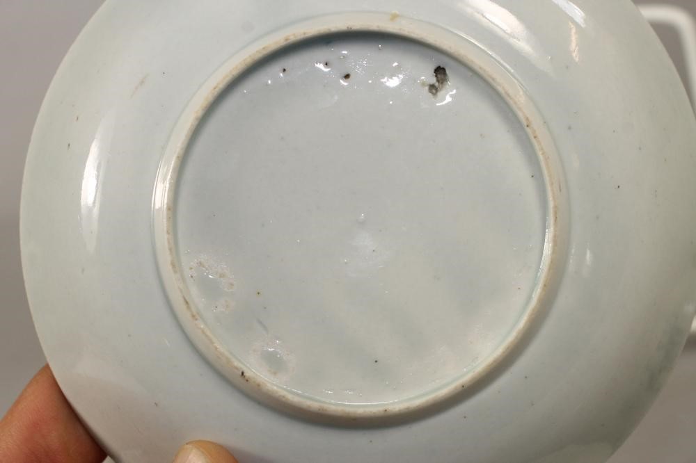 TWO PENNINGTON'S LIVERPOOL PORCELAIN TEABOWLS AND A SAUCER Image