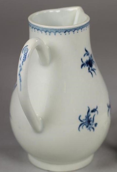A FIRST PERIOD WORCESTER PORCELAIN MILK JUG Image