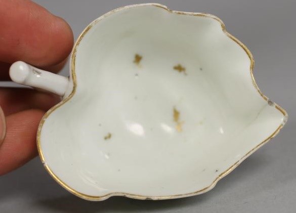 A FIRST PERIOD WORCESTER PORCELAIN MILK JUG Image