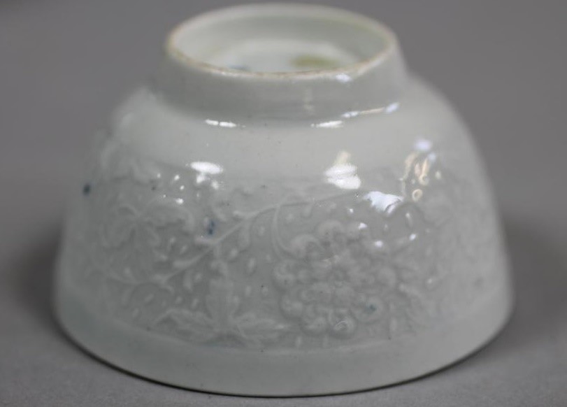 A FIRST PERIOD WORCESTER PORCELAIN SPARROW BEAK JUG Image