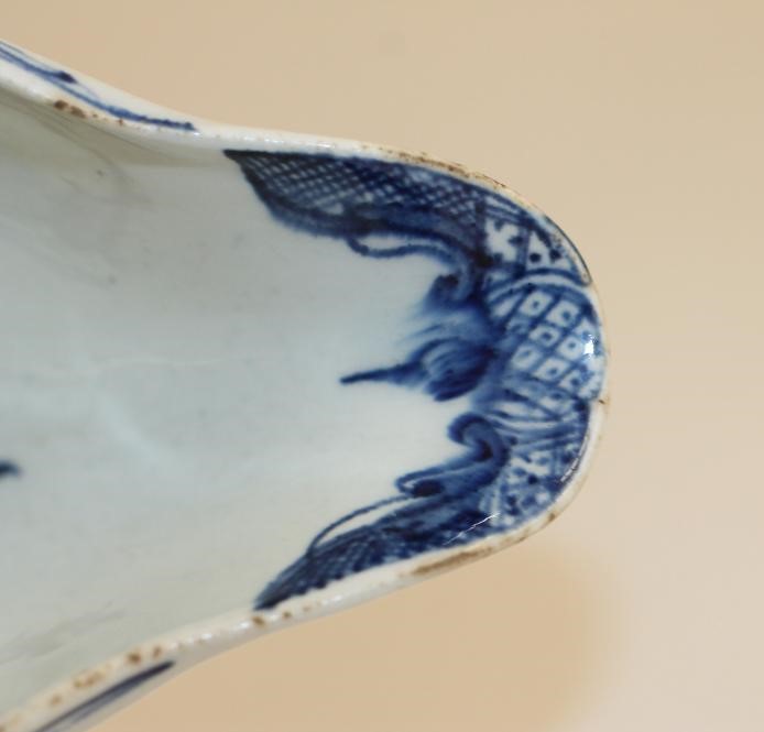 A FIRST PERIOD WORCESTER PORCELAIN SMALL SAUCEBOAT Image