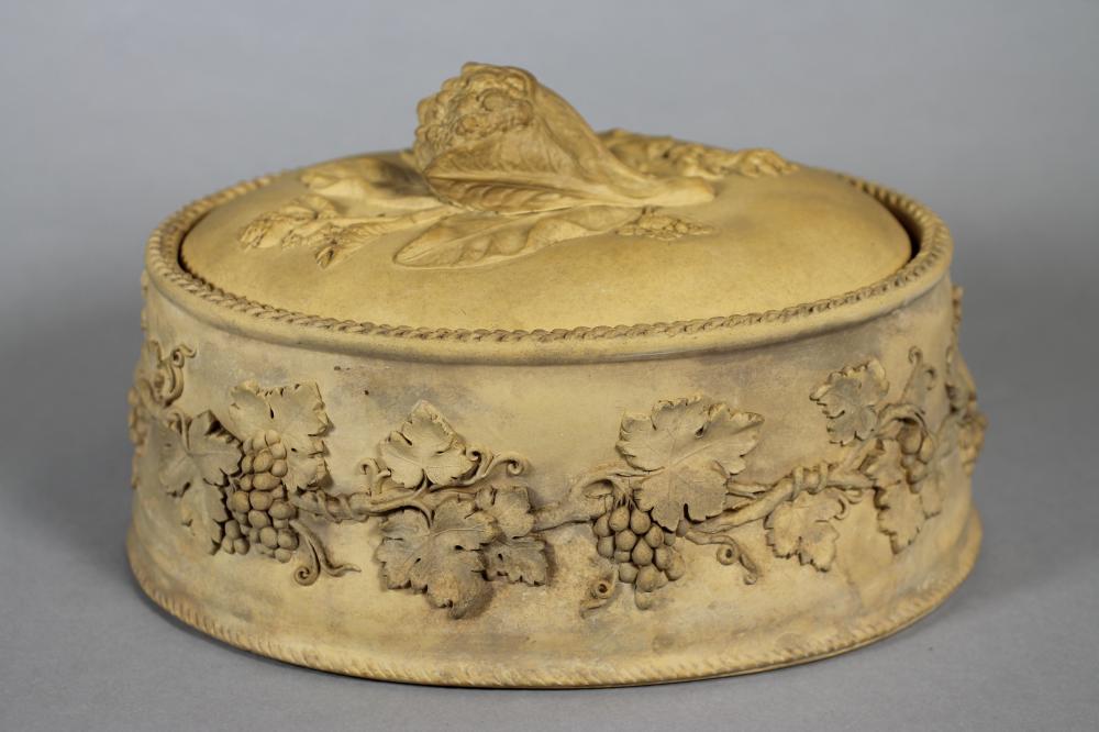 A VICTORIAN WEDGWOOD CANEWARE PIE DISH AND COVER Image