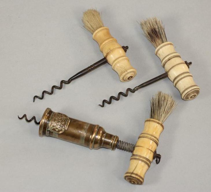 A VICTORIAN PATENT BRASS CORKSCREW Image