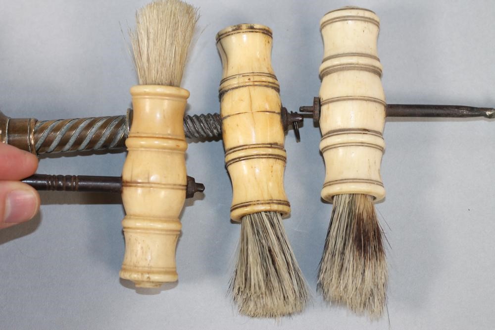 A VICTORIAN PATENT BRASS CORKSCREW Image