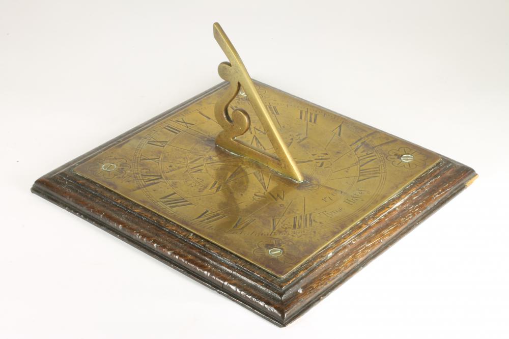 A GEORGIAN STYLE BRASS SUNDIAL Image