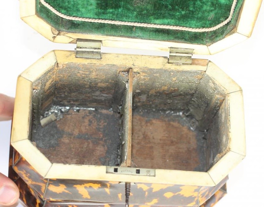 A GEORGIAN TORTOISESHELL TEA CADDY of sarcophagus form Image