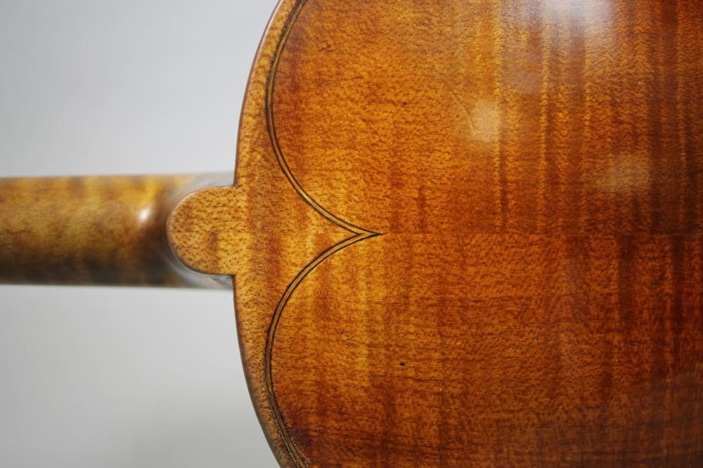 AN ENGLISH VIOLIN Image