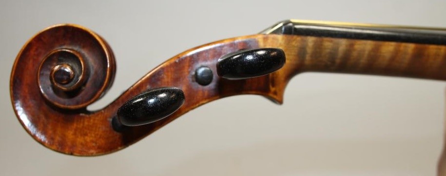 AN ENGLISH VIOLIN Image