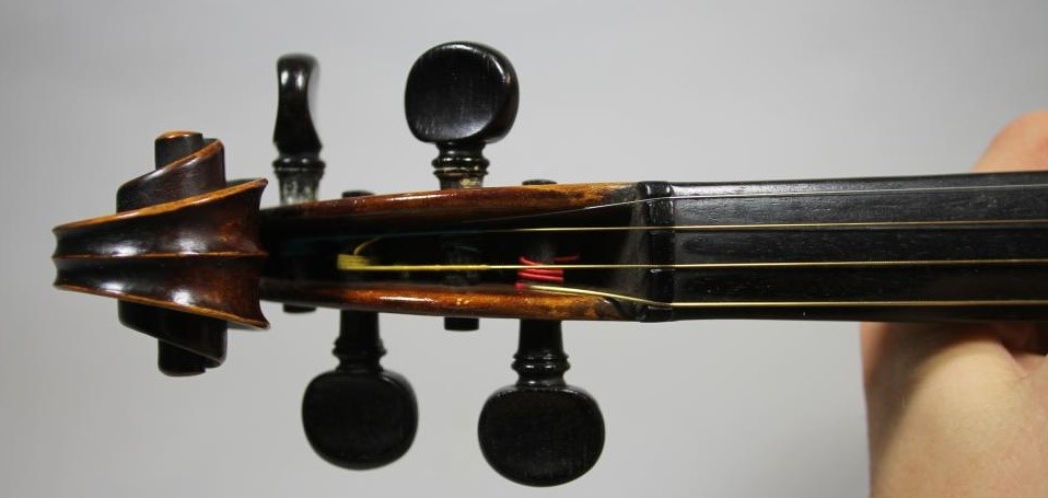 AN ENGLISH VIOLIN Image