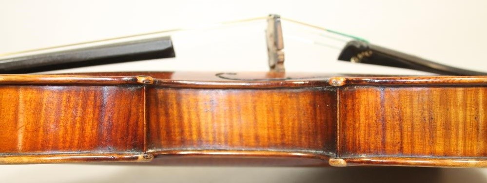 AN ENGLISH VIOLIN Image