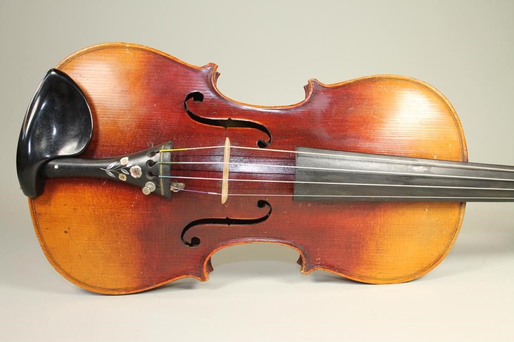 A GERMAN "MAGGINI" VIOLIN Image