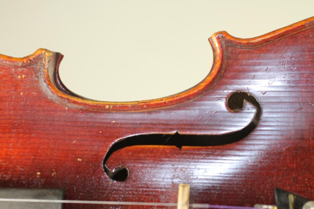 A GERMAN "MAGGINI" VIOLIN Image