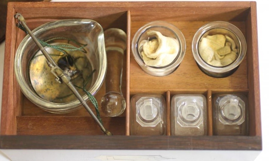 A ROSEWOOD AND BRASS BOUND TRAVELLING MEDICINE CHEST Image