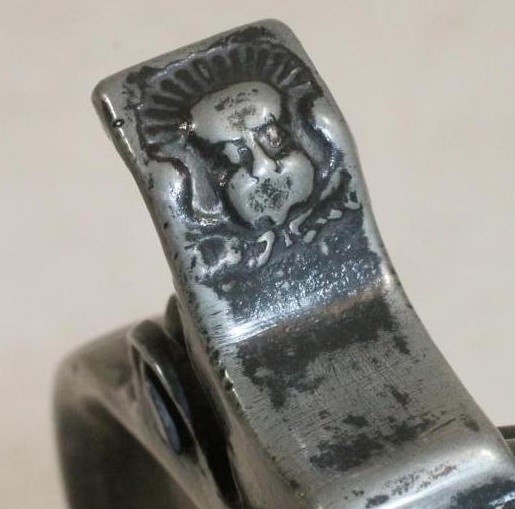 A GEORGIAN PEWTER FLAGON Image