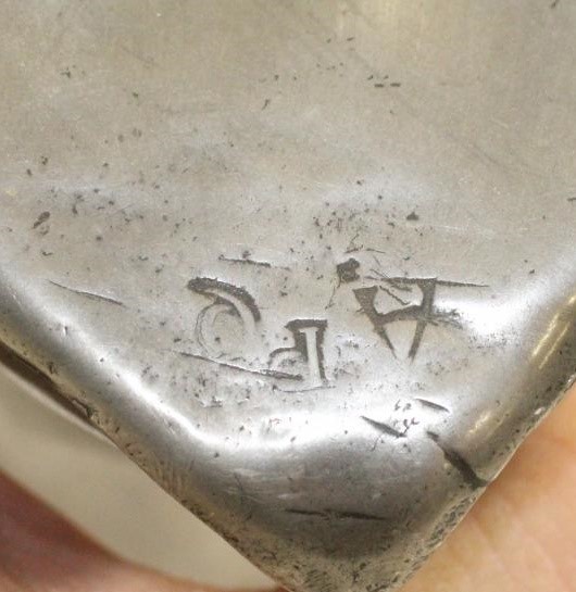 A FRENCH PEWTER WINE MEASURE Image