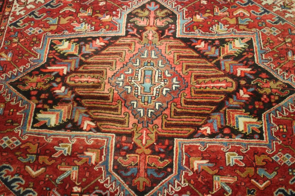 A HERIZ RUG Image