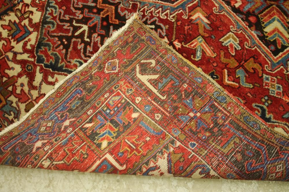 A HERIZ RUG Image