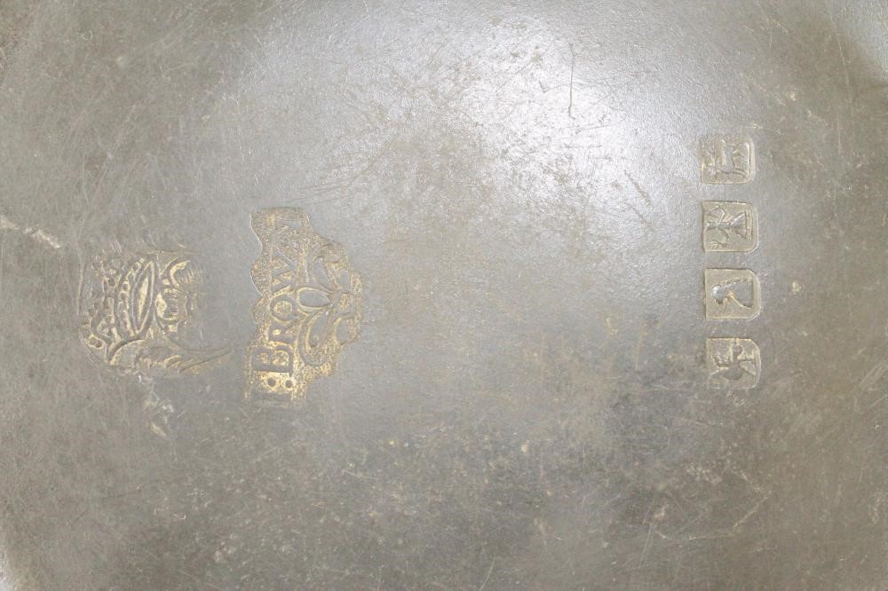 A PAIR OF PEWTER PLATES Image