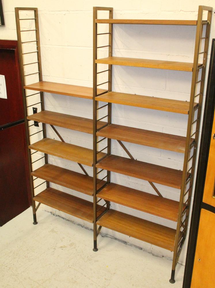 A STAPLES LADDERAX STACKING SYSTEM Image