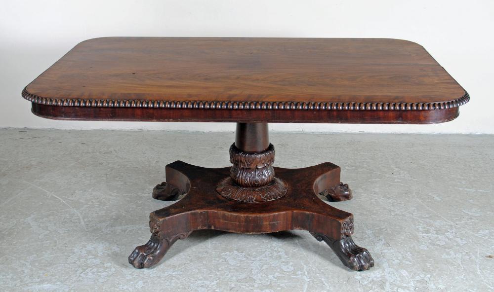 A LATE GEORGIAN MAHOGANY BREAKFAST TABLE Image