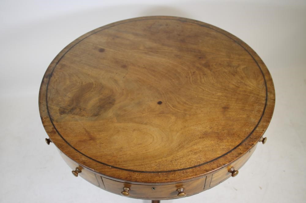 A REGENCY MAHOGANY DRUM TABLE Image