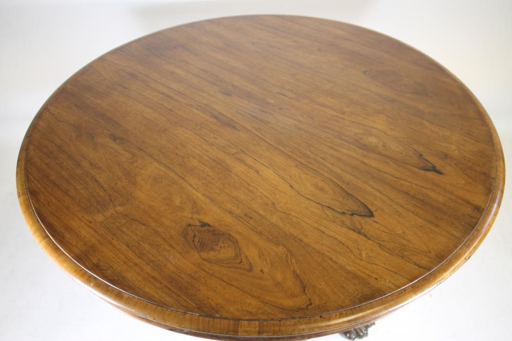 A WILLIAM IV ROSEWOOD LOO TABLE of circular form Image