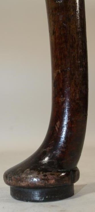 A GEORGIAN MAHOGANY SIDE TABLE Image