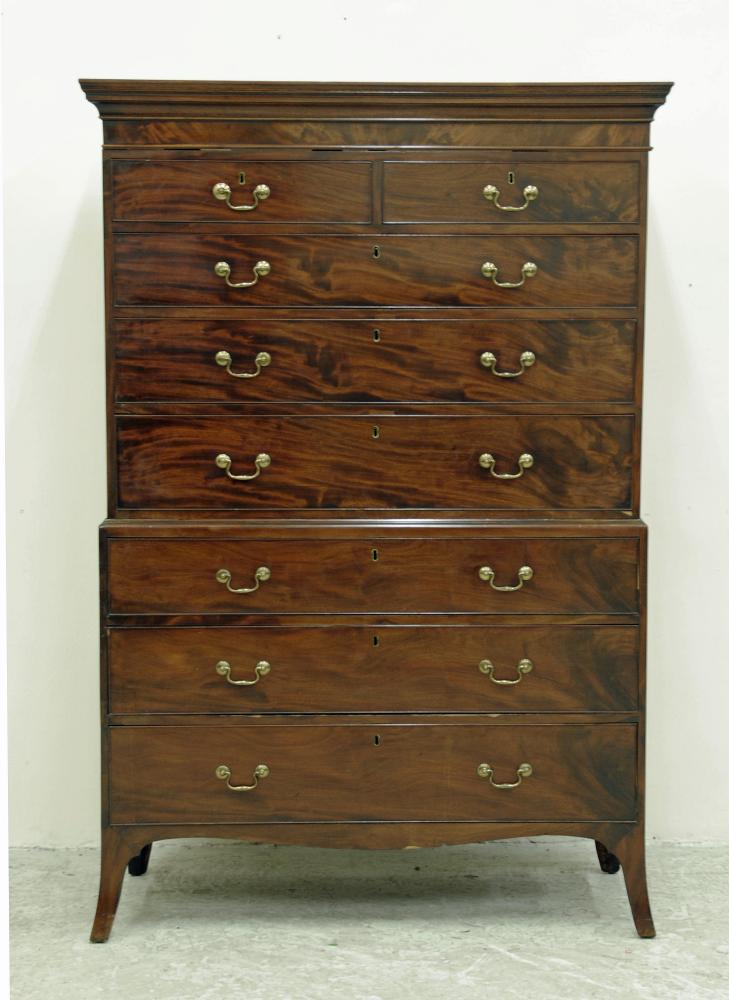 A GEORGIAN MAHOGANY CHEST ON CHEST Image