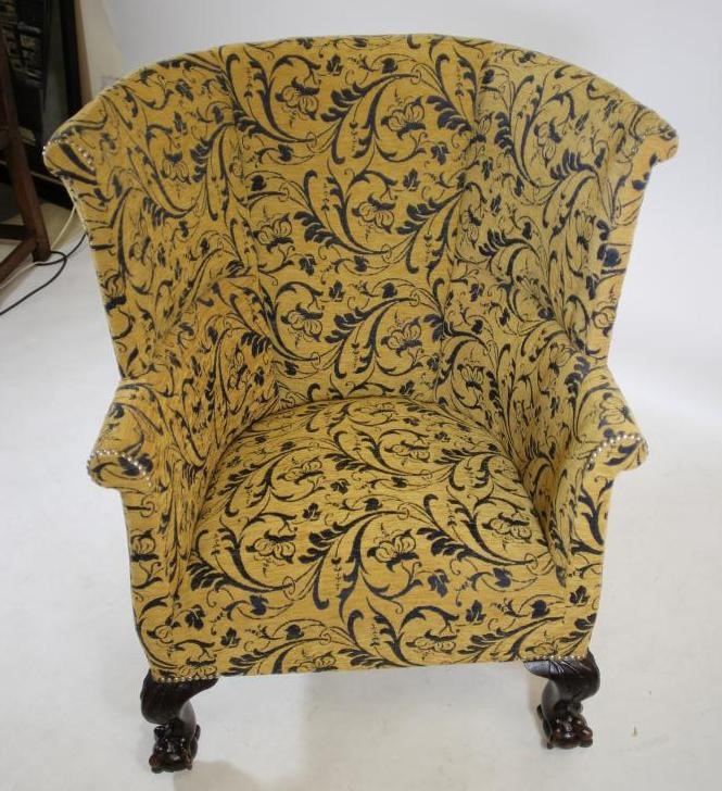 A LATE GEORGIAN MAHOGANY BARREL BACK ARMCHAIR Image