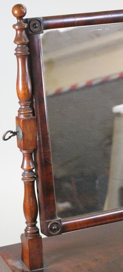 A WILLIAM IV MAHOGANY TOILET MIRROR Image