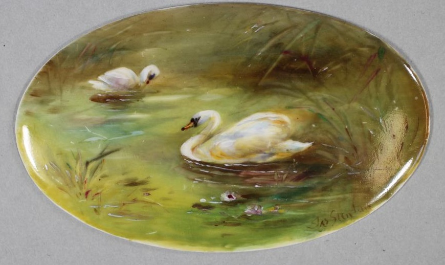 A ROYAL WORCESTER CHINA SMALL PLAQUE Image