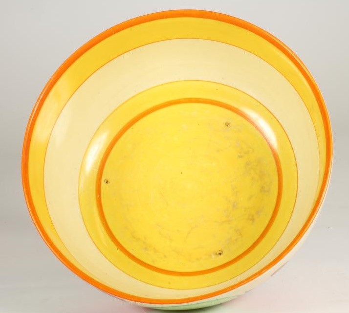 A CLARICE CLIFF NEWPORT POTTERY BIZARRE BOWL Image