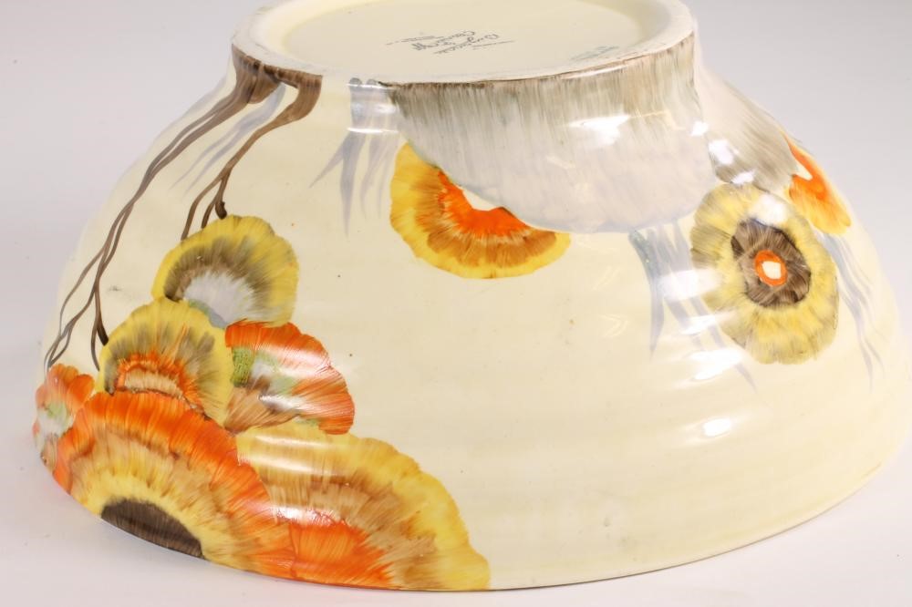A CLARICE CLIFF WILKINSON POTTERY BIZARRE BOWL Image