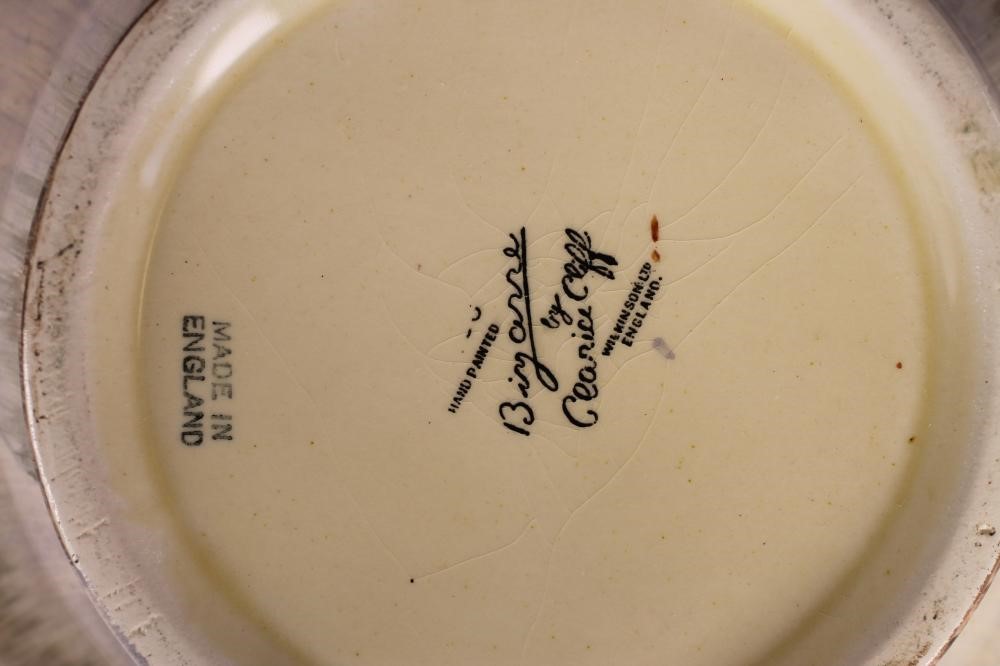 A CLARICE CLIFF WILKINSON POTTERY BIZARRE BOWL Image