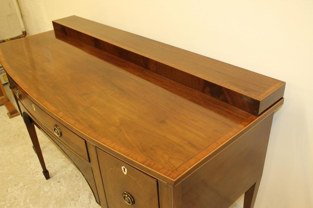 A GEORGIAN MAHOGANY SIDEBOARD Image