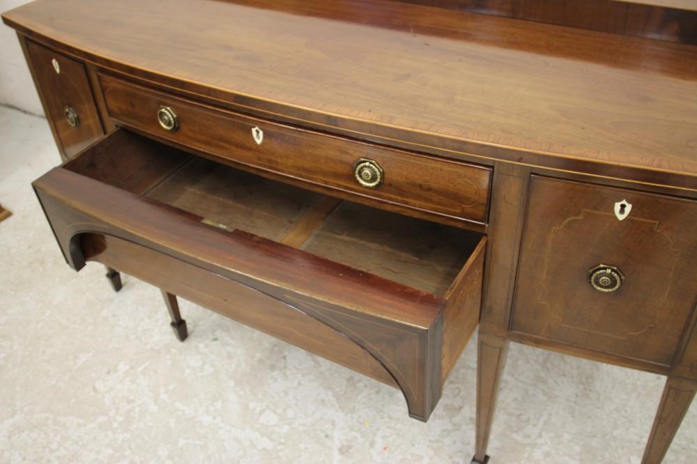 A GEORGIAN MAHOGANY SIDEBOARD Image