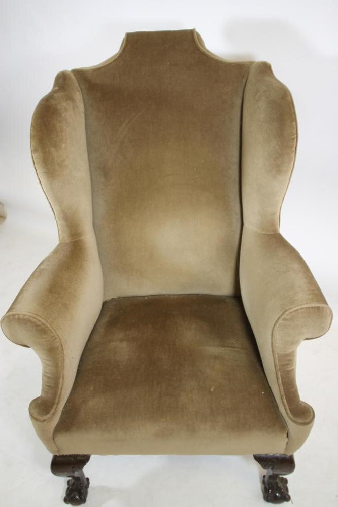 A GEORGIAN DESIGN MAHOGANY FRAMED WING ARMCHAIR Image